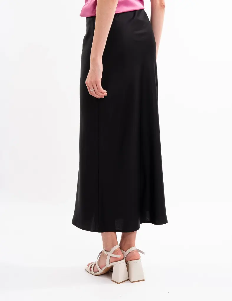 black-silk-maxi-skirt-8.webp