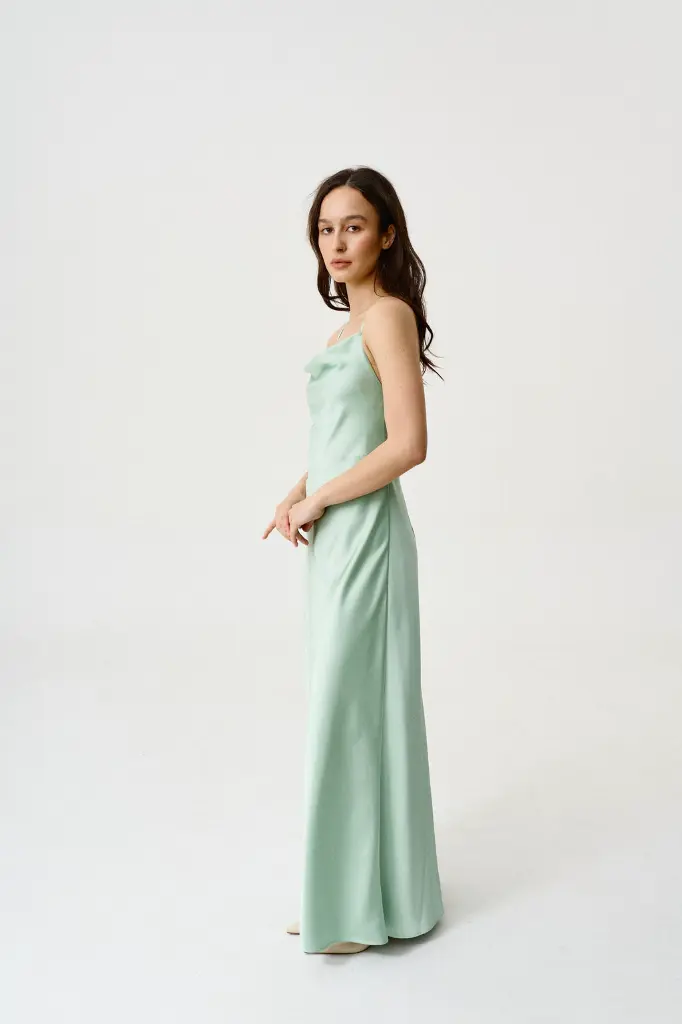 04.08DDFFF5040.webp