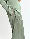 DOLLY-SILK-SET-OLIVE-8.webp